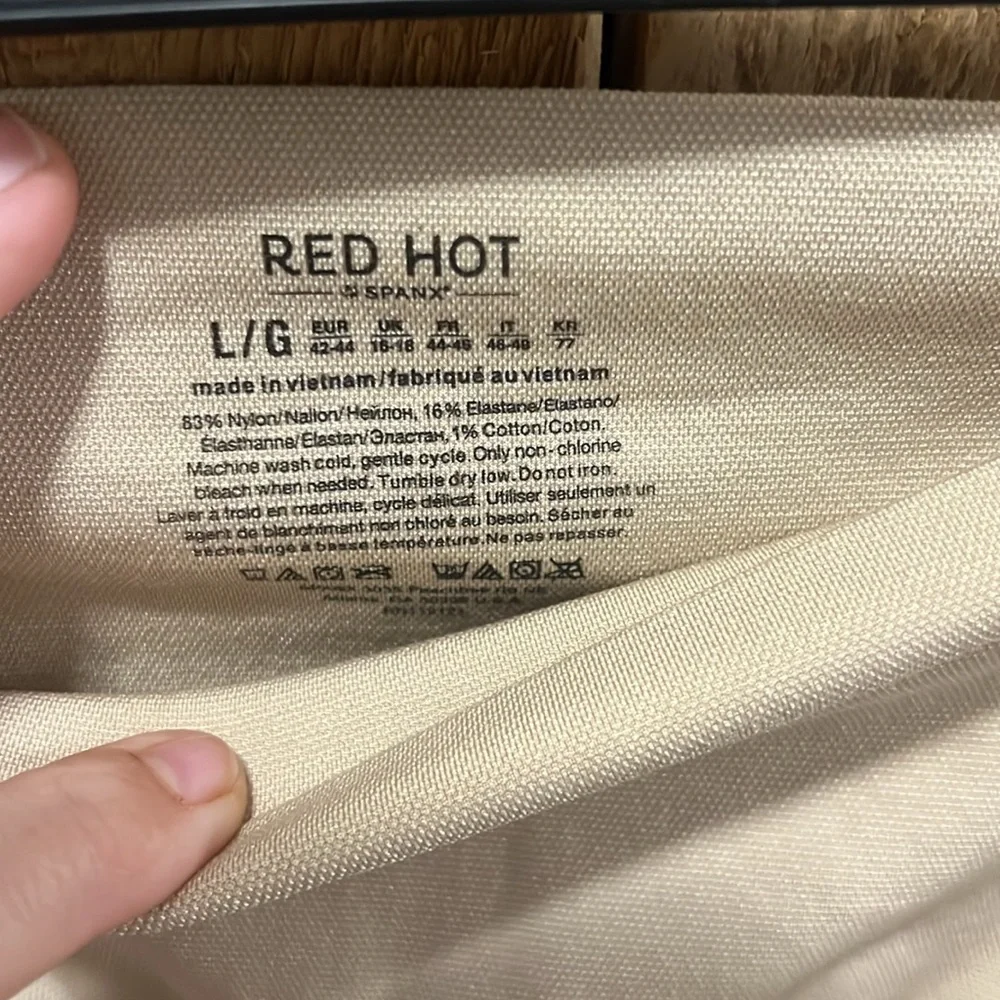 Red Hot‎ Spanx lg